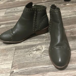 Women’s ankle boots